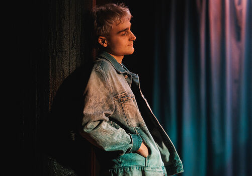 Stage Théâtre avec un comédie·ne de la Cie Midiminuit autour de La Tour de Constance