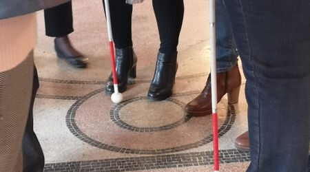 Avec vous / Spectateur·ice·s non-voyant·e·s ou malvoyant·e·s, spectateurs non-voyants ou malvoyants - informations et actions