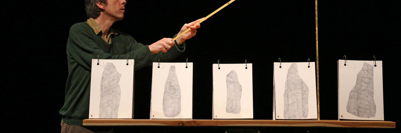 Les Vies en soi | Les Vies en soi Voyages extraordinaires dans le monde des objets | Patrick Corillon - Cie Le Corridor | 10 ans et +