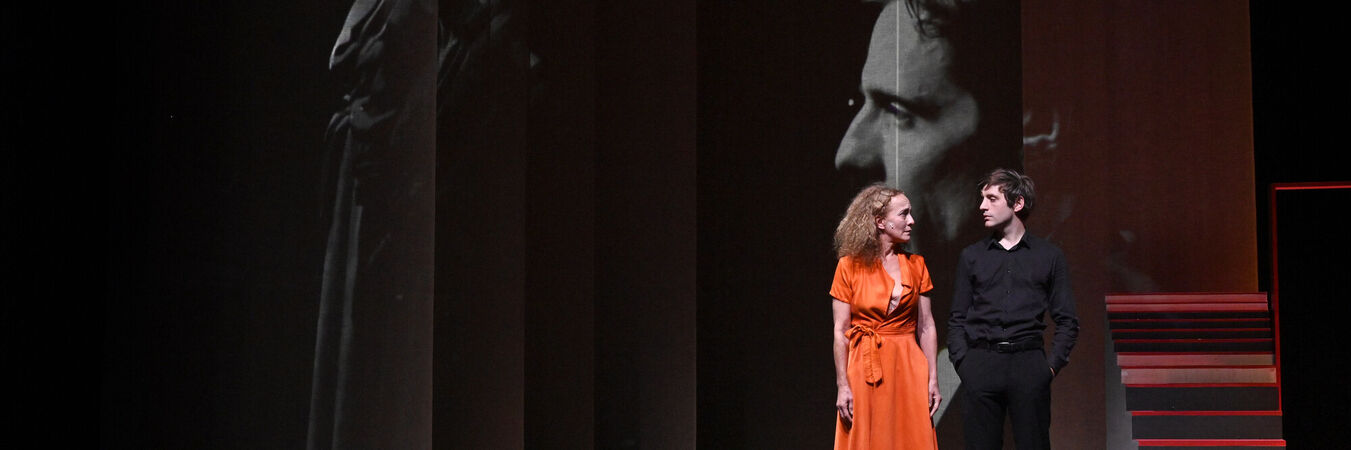 Le Rouge et le noir | Le Rouge et le Noir - Stendhal - Catherine Marnas | Théâtre | Le spectacle est proposé en audiodescription le 7 mai, 19h