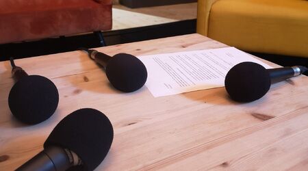 Les 3 → 20 ans / Projet de sensibilisation à la radio, Projets de sensibilisation à la radio en milieu scolaire