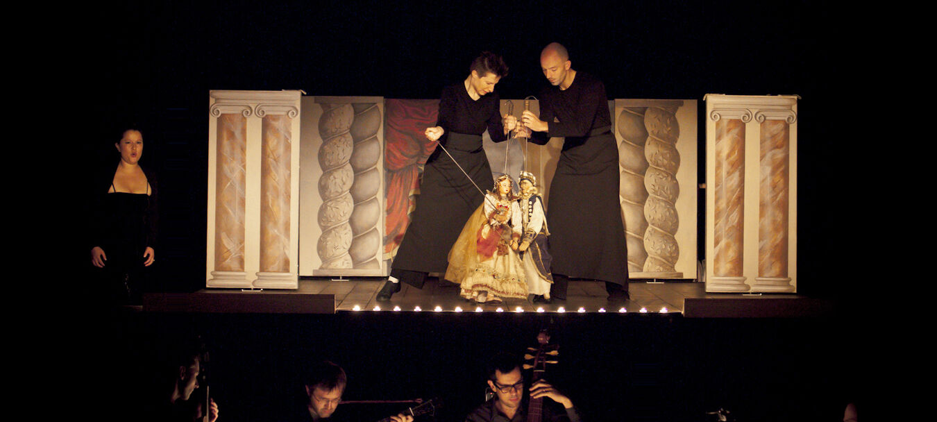 Caligula | ANNULÉ | Annulé | Giovanni Maria Pagliardi - Vincent Dumestre / Le Poème Harmonique - Mimmo Cuticchio - Alexandra Rübner - Arcal C<sup>ie</sup> Nationale de Théâtre Lyrique et Musical