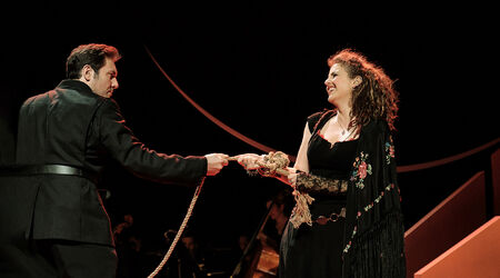 Saison 2020 – 2021 / La Tragédie de Carmen | ANNULÉ, Fiona Monbet – Romain Louveau – Florent Siaud – Ensemble Miroirs Etendus / Théâtre Impérial De Compiègne