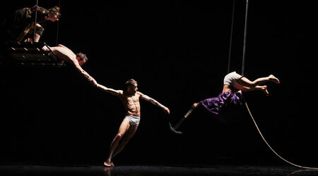 Saison 2021 – 2022 / Les Flyings, Mélissa Von Vépy - C<sup>ie</sup> Happés