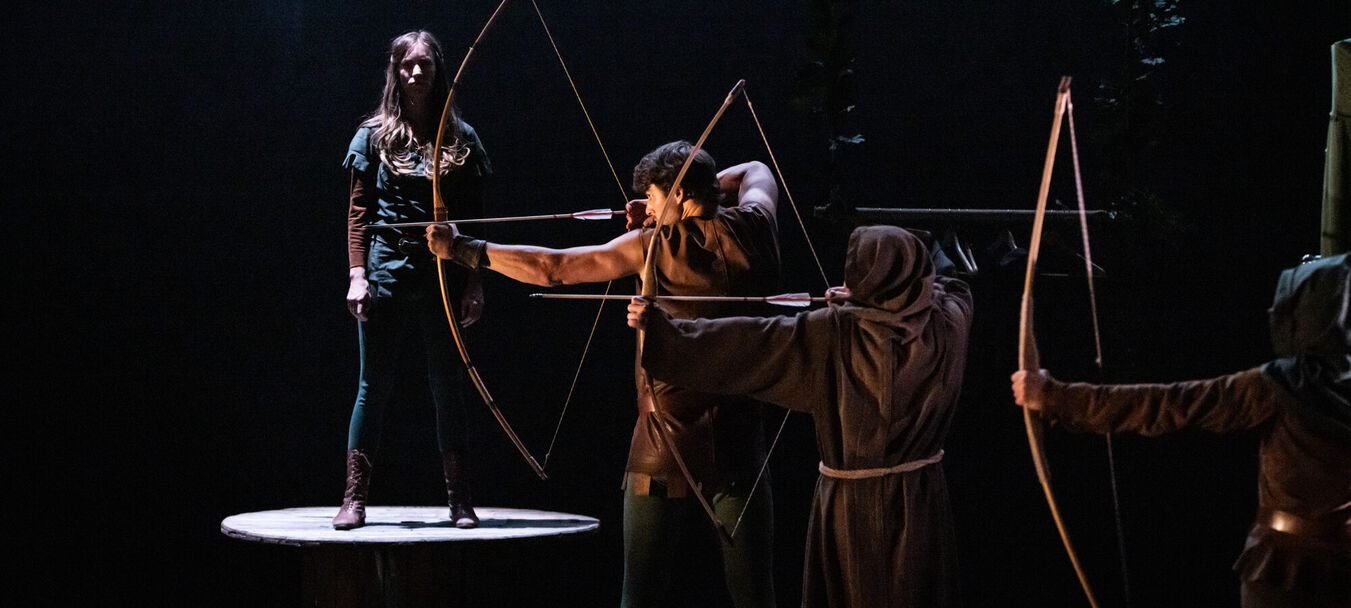 Robins | Laureline Le Bris-Cep – Gabriel Tur – Jean-Baptiste Tur – Collectif Le Grand Cerf Bleu