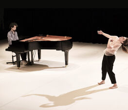 Amour-s - Lorsque l'amour vous fait signe, suivez-le...