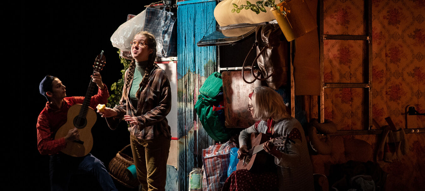 Dans la Caravana | Dans la Caravana - Catherine Anne - Fabienne Pralon - C<sup>ie</sup> A Brûle-Pourpoint - Théâtre | Catherine Anne - Fabienne Pralon - C<sup>ie</sup> A Brûle-Pourpoint