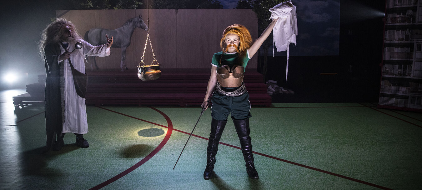 Histoire(s) de France | Histoire(s) de France - Amine Adjina - Emilie Prévosteau - Cie du Double - Théâtre | Amine Adjina - Émilie Prévosteau - La C<sup>ie</sup> du Double