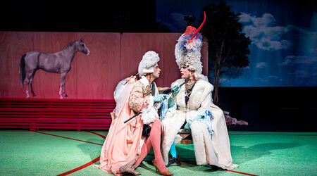 Saison 2023 – 2024 / Histoire(s) de France, Histoire(s) de France - Amine Adjina - Emilie Prévosteau - Cie du Double - Théâtre, Amine Adjina - Émilie Prévosteau - La C<sup>ie</sup> du Double