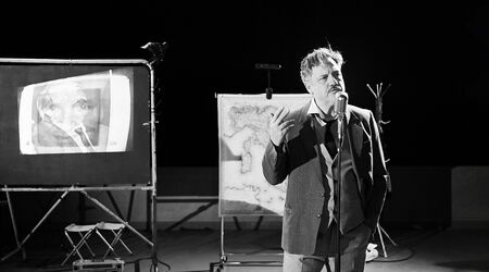 Saison 2023 – 2024 / La Truelle, La Truelle - Fabrice Melquiot - François Nadin - Cosmogama - Théâtre - Biennale des Arts de la Scène en Méditerranéea, Fabrice Melquiot - François Nadin - Cosmogama