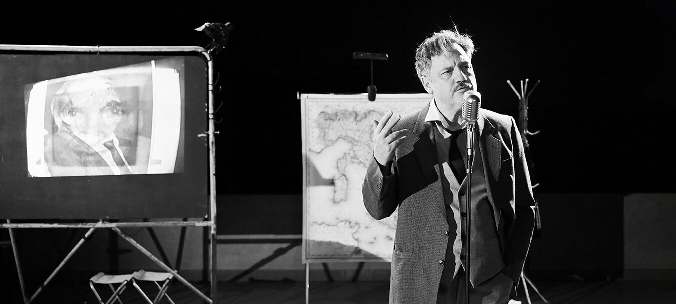 La Truelle | La Truelle - Fabrice Melquiot - François Nadin - Cosmogama - Théâtre - Biennale des Arts de la Scène en Méditerranéea | Fabrice Melquiot - François Nadin - Cosmogama