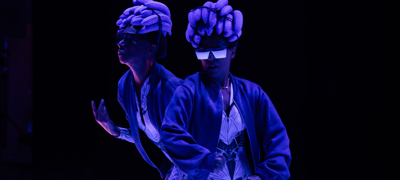 Tropique du Képone | Tropique du Képone - Marlène Myrtil - Myriam Soulanges - Back Art Diffusion - Cie Kaméléonite - Alors, on danse ! | Marlène Myrtil - Myriam Soulanges - Back Art Diffusion - C<sup>ie</sup> Kaméléonite