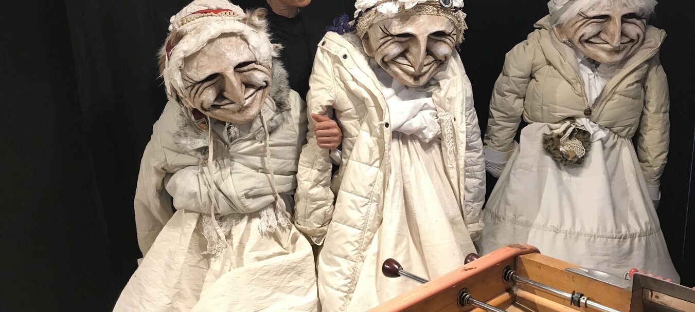 7 soeurs de Turakie | 7 soeurs de Turakie - Turak Théâtre - Théâtre de marionnettes | Emili Hufnagel - Michel Laubu - Turak Théâtre