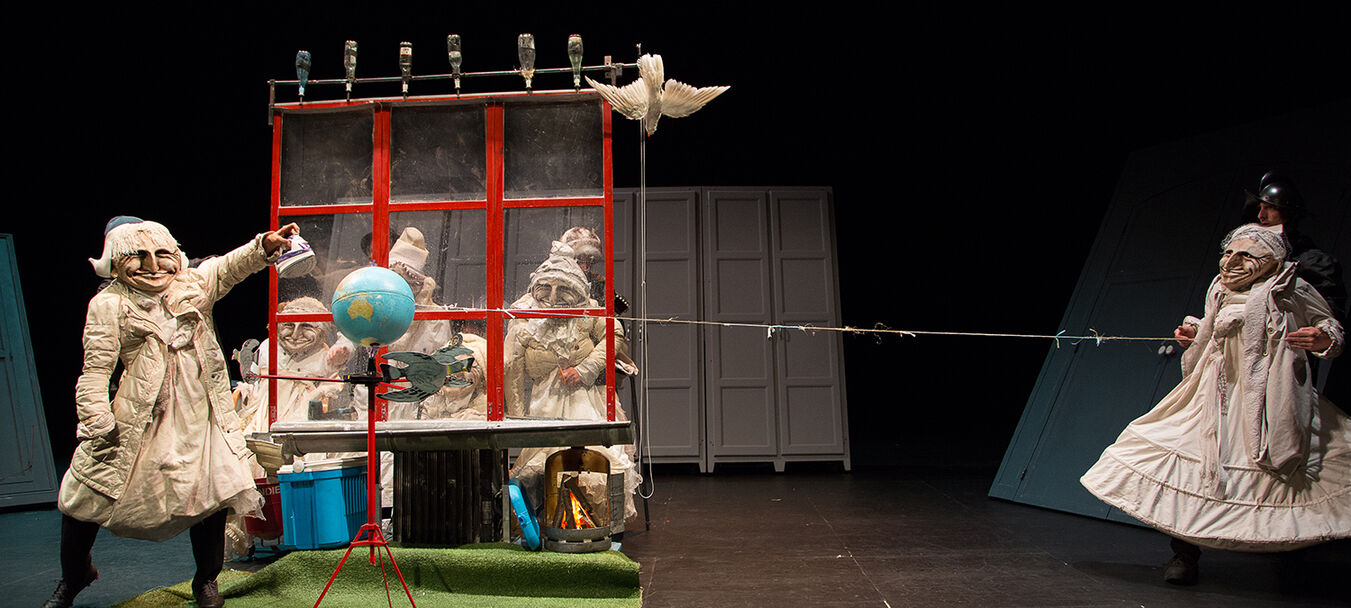 7 soeurs de Turakie | 7 sœurs 3 - Turak Théâtre - Théâtre de marionnettes | Emili Hufnagel - Michel Laubu - Turak Théâtre