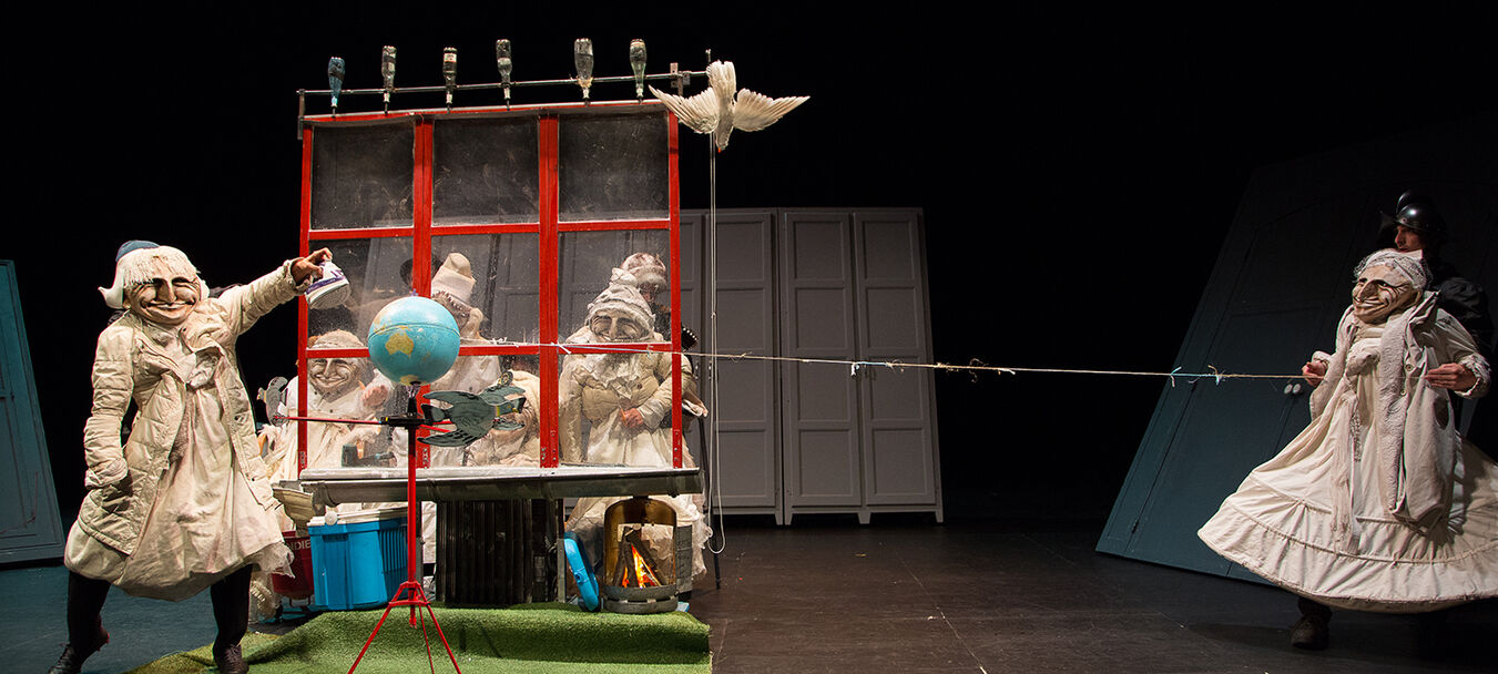 7 soeurs de Turakie | 7 sœurs 3 - Turak Théâtre - Théâtre de marionnettes | Emili Hufnagel - Michel Laubu - Turak Théâtre