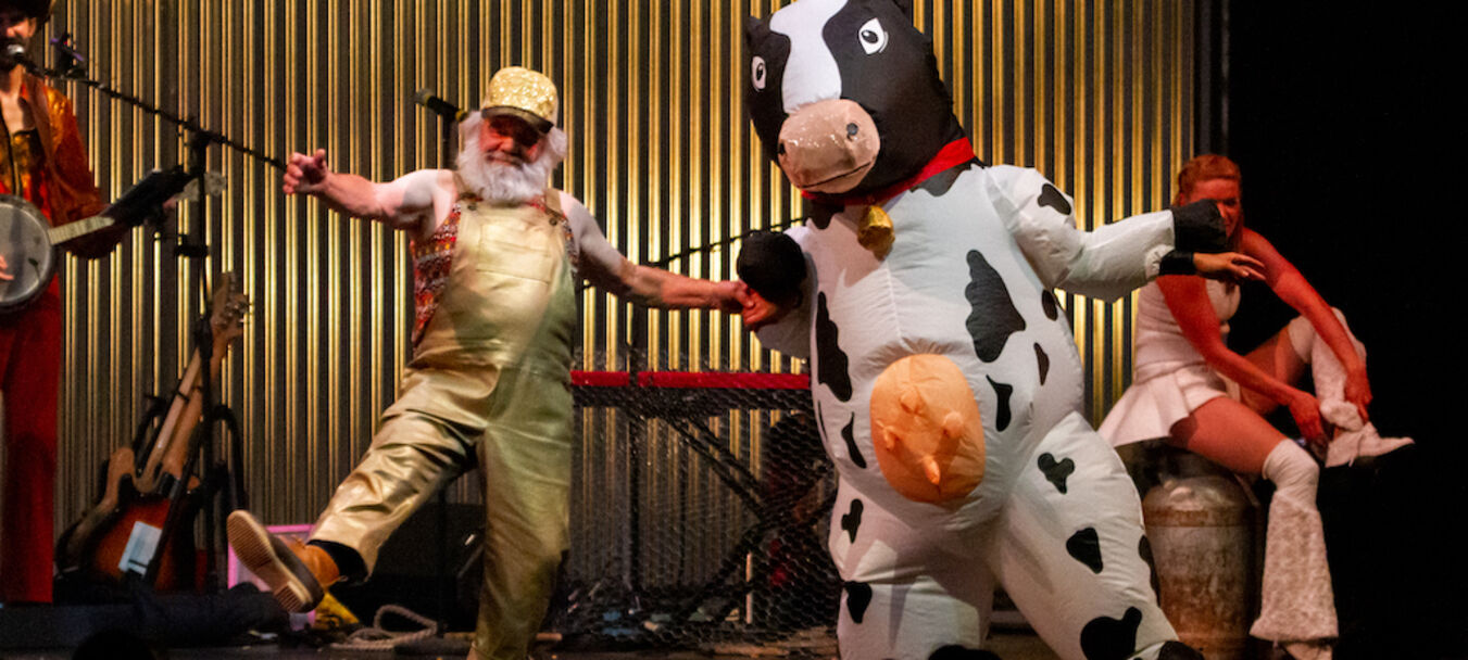 Animal | Cirque Alfonse