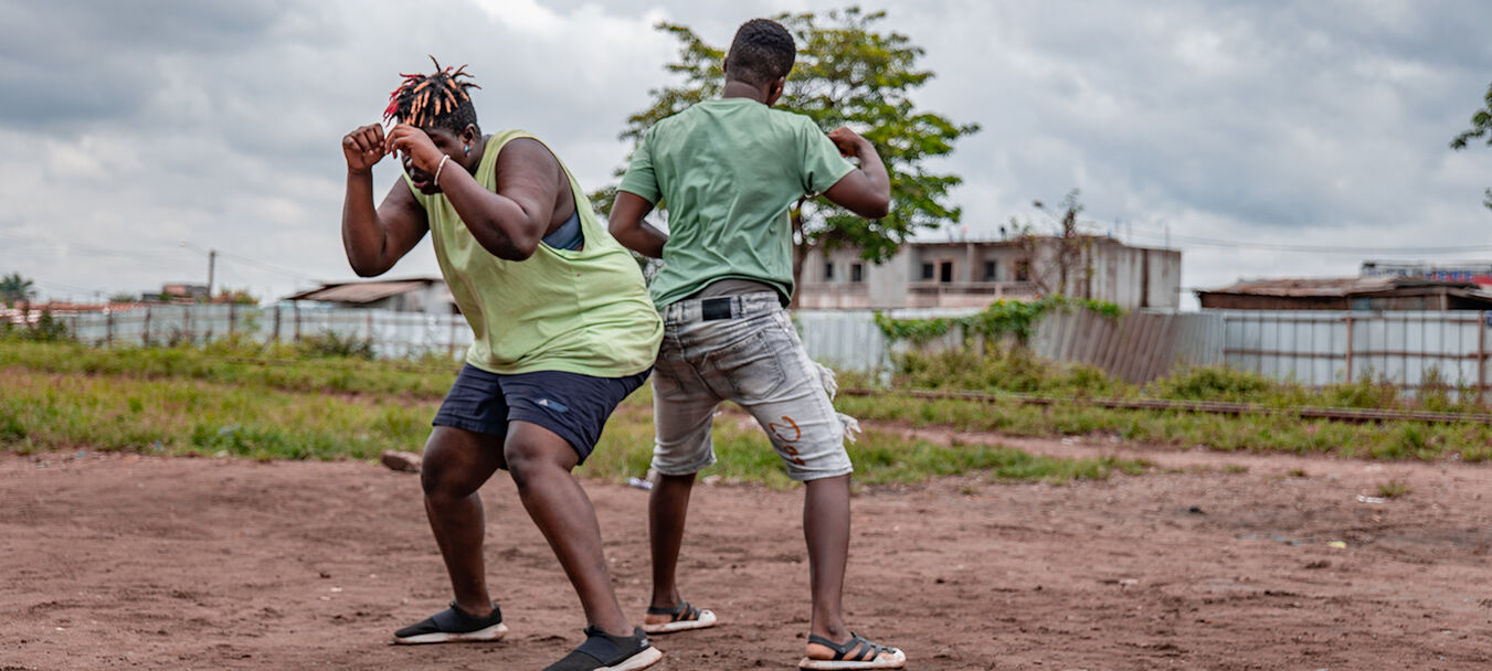 Filles-Pétroles | Filles Pétroles - Nadia Beugré - Danse | Nadia Beugré
