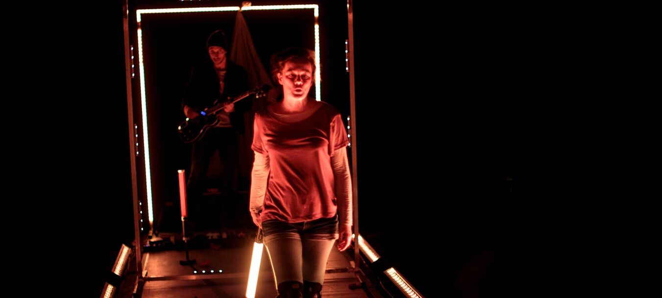 L’Odyssée | L'Odyssée - Marion Aubert - Marion Guerrero - Cie Tire pas la Nappe - Théâtre | Marion Aubert - Marion Guerrero - C<sup>ie</sup> Tire pas la Nappe