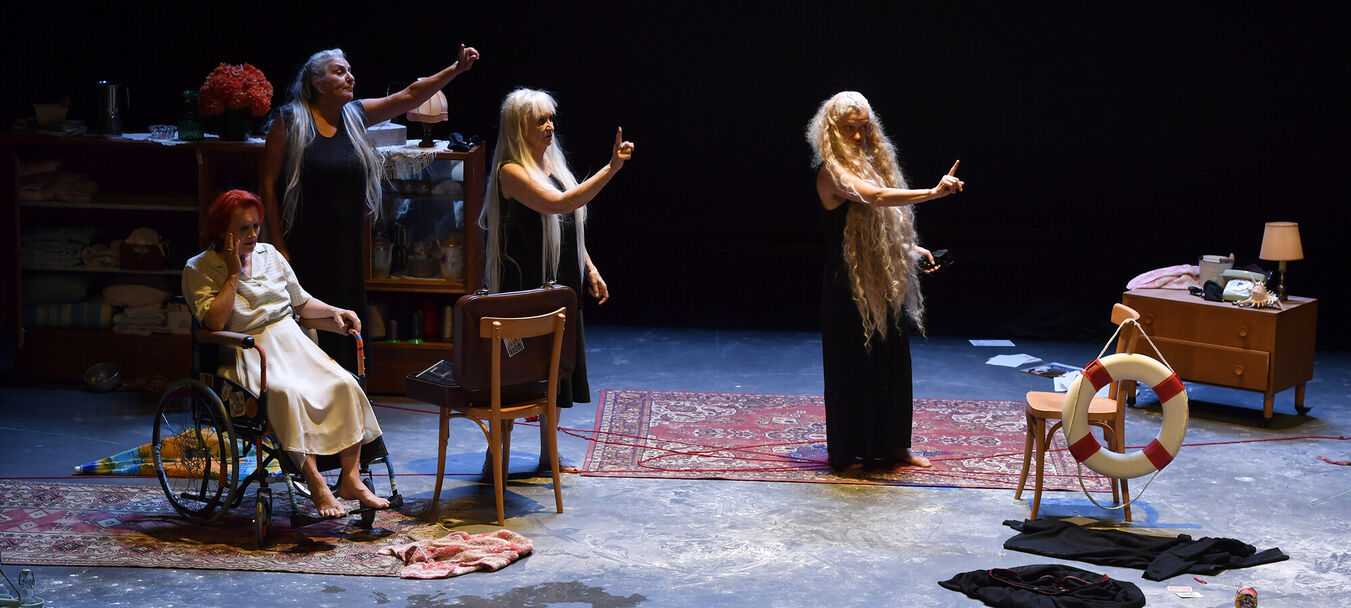 Les Gardiennes | Nasser Djemaï - Théâtre des Quartiers d'Ivry, CDN du Val-de-Marne