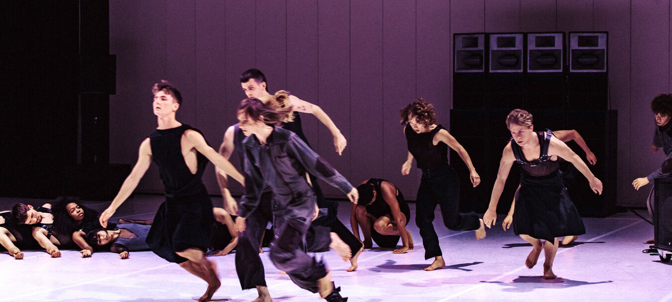 Long Play (LP) | Long Play - Alexandre Roccoli - Adam Shaalan - Ballet National de Marseille - La Horde - Danse | Alexandre Roccoli - Adam Shaalan - Ballet National de Marseille - La Horde