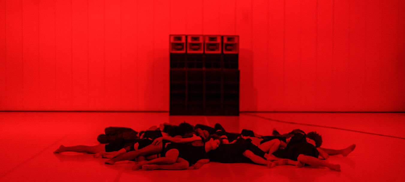 Long Play (LP) | Long Play - Alexandre Roccoli - Adam Shaalan - Ballet National de Marseille - La Horde - Danse | Alexandre Roccoli - Adam Shaalan - Ballet National de Marseille - La Horde