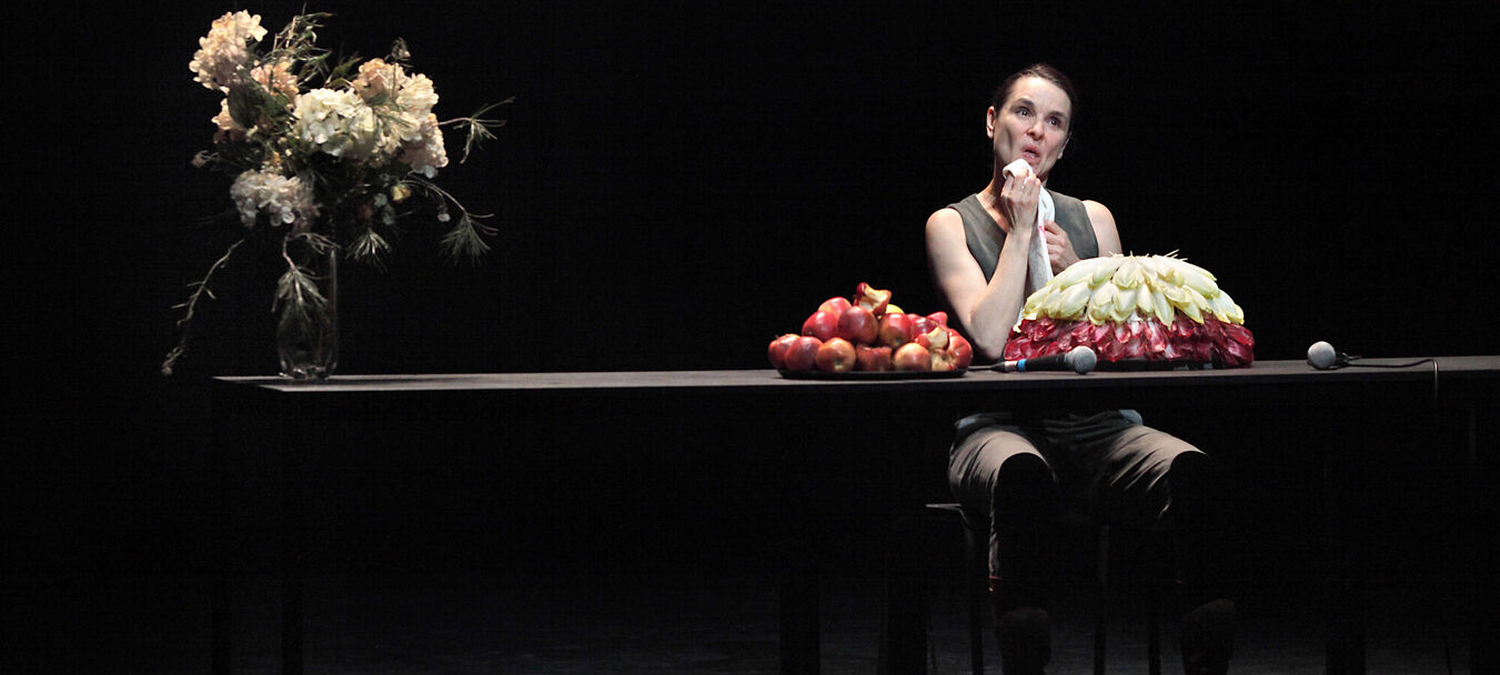 MADAM #4 #5 #6 | MADAM - Hélène Soulié - Cie Exit - Théâtre | Hélène Soulié - C<sup>ie</sup> Exit