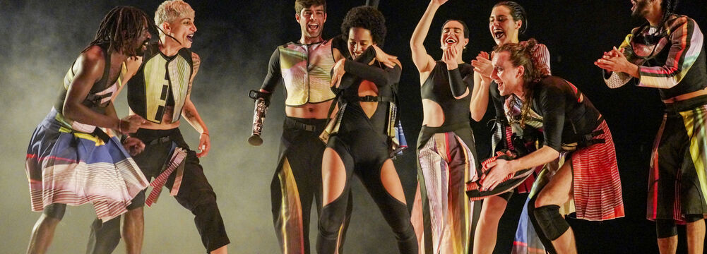 C A R C A S S | Marco da Silva Ferreira |  Danse | Spectacle accessible aux personnes sourdes ou malentendantes