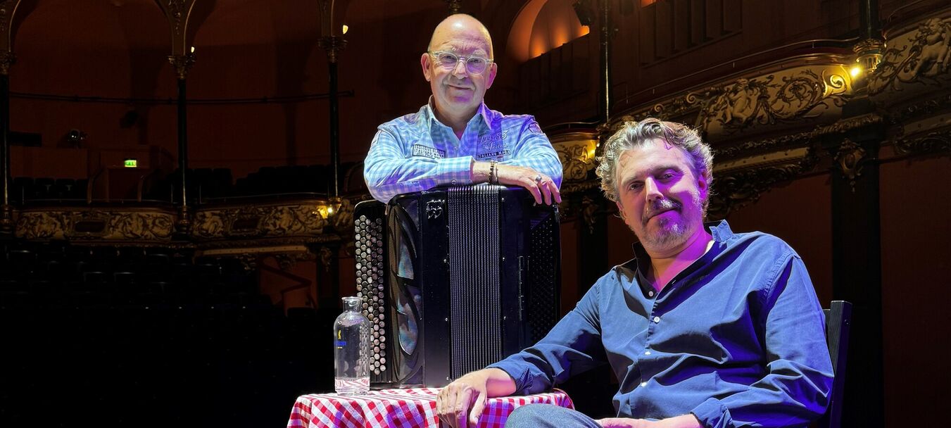 Fou de sport | Fou de sport | Alex Vizorek - Pascal Contet | Humour - Musique | Spectacle accessible aux personnes aveugles ou malvoyantes | Alex Vizorek - Pascal Contet