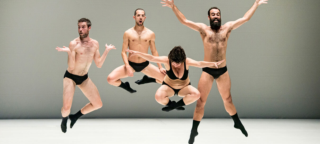 Graces | Graces | Silvia Gribaudi - Zebra | Danse | Temps fort Alors on danse | Spectacle accessible aux personnes sourdes ou malentendantes - Gilets vibrants | Silvia Gribaudi - Zebra