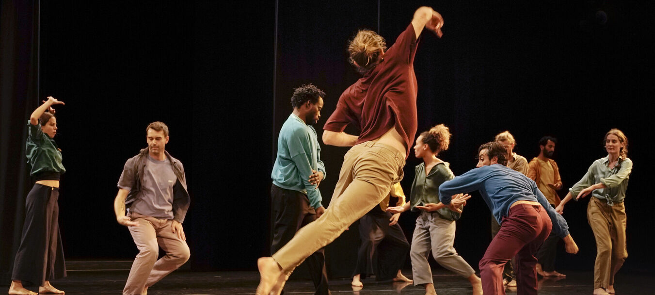 In Comune | In Comune | Ambra Senatore - Centre chorégraphique national de Nantes | Danse | Temps fort Alors on danse ! | 12 ans et + | Ambra Senatore - Centre chorégraphique national de Nantes