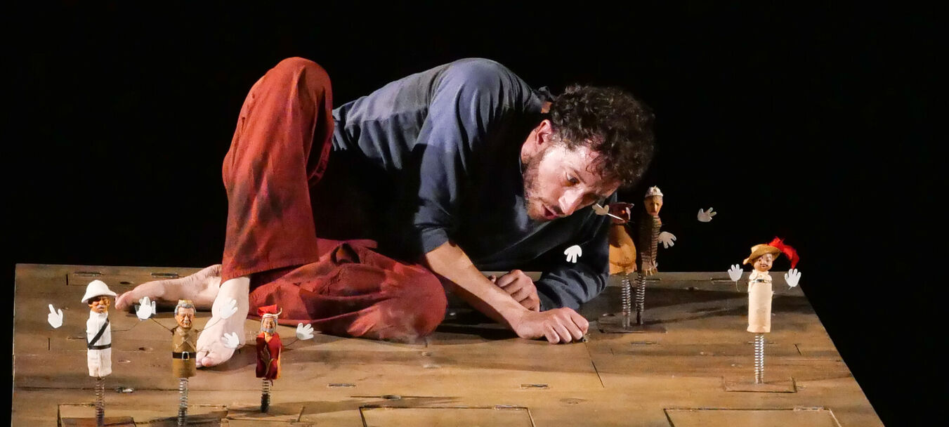 La Tempête de Caliban | La Tempête de Caliban  | Tim Crouch - Cie Pupella-Noguès | Théâtre d’objets | 10 ans et + | Tim Crouch  - C<sup>ie</sup> Pupella-Noguès