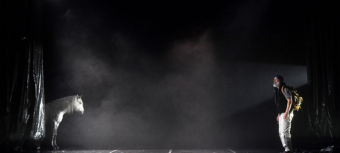 Les Hommes bleus | Les Hommes Bleus | Sarah Fourage - Toni Cafiero - Cie Faux Magnifico | Théâtre | 12 ans et + | Sarah Fourage - Toni Cafiero  - C<sup>ie</sup> Faux Magnifico