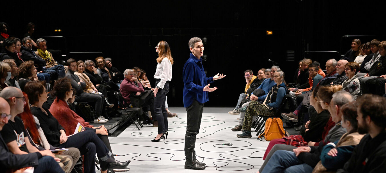 Qui m’appelle ? | Qui m’appelle ? | Maguelone vidal - Cie intensités | Théâtre musical | | Domaine d'O - Montpellier | Maguelone vidal - C<sup>ie</sup> intensités