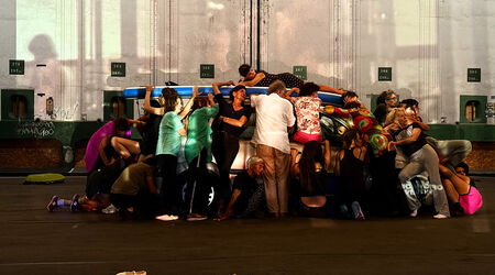 Saison 2025-2026 / 7, 7 | Dimitri Chamblas – Zoé Lakhnati | Danse | Spectacle accessible aux personnes sourdes ou malentendantes | spectacle gratuit, Dimitri Chamblas – Zoé Lakhnati