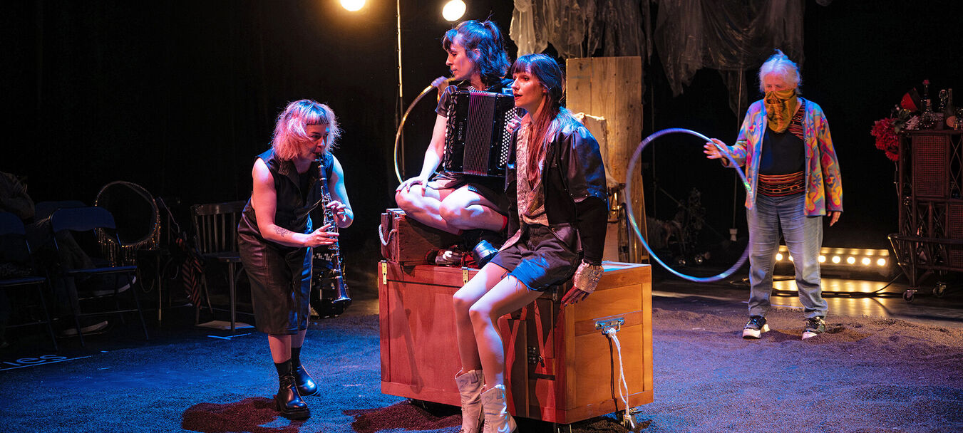 Body Territory | Body Territory | Pépita Car – Marion Coulomb  Cie Betterland | Cirque | à partir de 9 ans | Pépita Car – Marion Coulomb – C<sup>ie</sup> Betterland