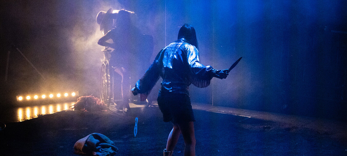 Body Territory | Body Territory | Pépita Car – Marion Coulomb  Cie Betterland | Cirque | à partir de 9 ans | Pépita Car – Marion Coulomb – C<sup>ie</sup> Betterland