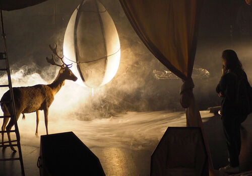 Et tout est rentré  dans le désordre | Julie Benegmos – Marion Coutarel  Cie Libre Cours | Théâtre | Dans le cadre de la Biennale des Arts de la Scène en Méditerranée