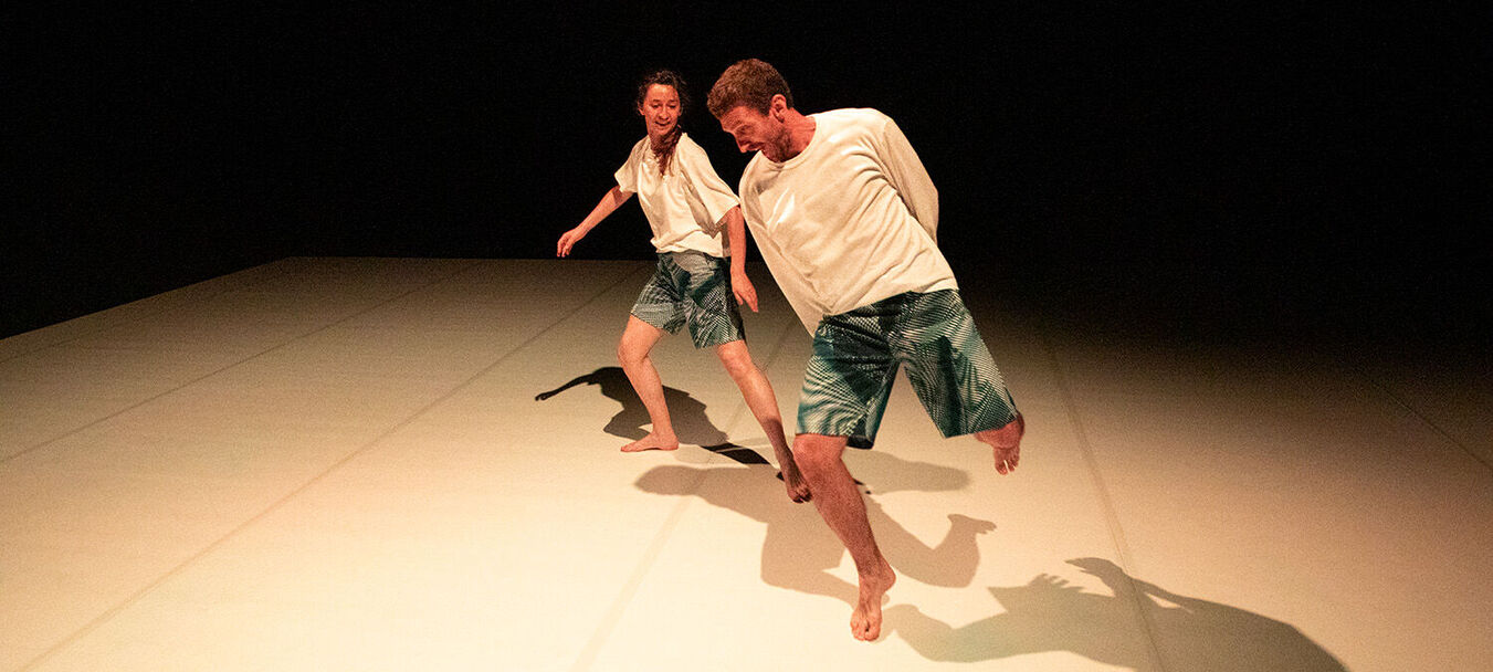 La Vie nouvelle | La Vie nouvelle | Sylvain Huc – Mathilde Olivares | Temps fort Alors, on danse ! | Spectacle accessible aux personnes sourdes ou malentendantes | Sylvain Huc – Mathilde Olivares
