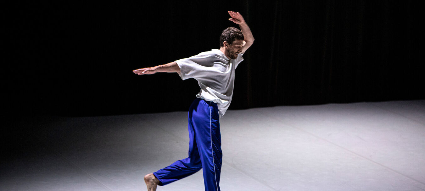 La Vie nouvelle | La Vie nouvelle | Sylvain Huc – Mathilde Olivares | Temps fort Alors, on danse ! | Spectacle accessible aux personnes sourdes ou malentendantes | Sylvain Huc – Mathilde Olivares