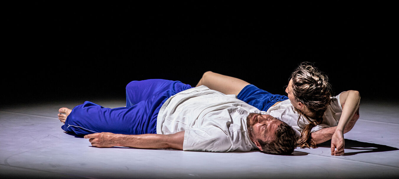 La Vie nouvelle | La Vie nouvelle | Sylvain Huc – Mathilde Olivares | Temps fort Alors, on danse ! | Spectacle accessible aux personnes sourdes ou malentendantes | Sylvain Huc – Mathilde Olivares