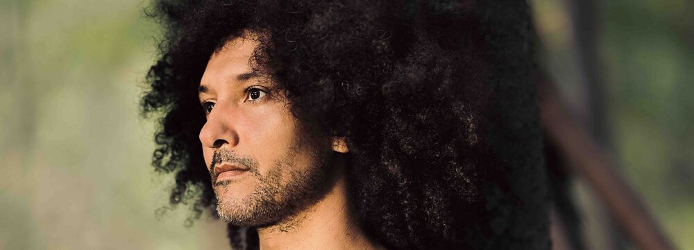 Le Livre des Processions | Khalil Gibran – Walid Ben Selim  – Cie Les Enchanteurs | Musique - Poésie | Spectacle adapté en LSF et participation de choeurs chansignés