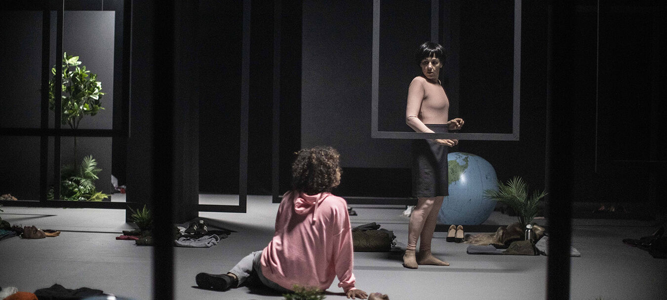 Monde nouveau | Monde nouveau | Nathalie Garraud – Olivier Saccomano  Théâtre des 13 vents - CDN Montpellier | Théâtre | Nathalie Garraud – Olivier Saccomano – Théâtre des 13 vents - CDN Montpellier