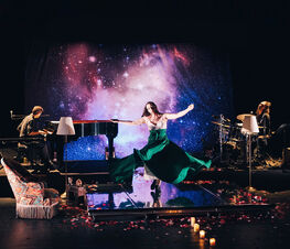 Niquer la fatalité - Chemin(s) en forme de femme