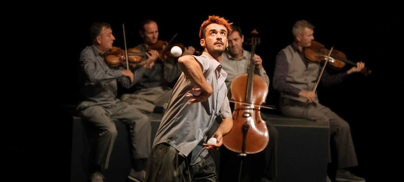 Nos matins intérieurs | Nos matins intérieurs | Collectif Petit Travers – Quatuor Debussy | Jonglage - Musique classique | à partir de 7 ans | Collectif Petit Travers – Quatuor Debussy