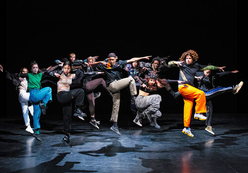 Rave Lucid | Laura Defretin – Brandon Masele – Cie Mazelfreten | Danse électro | Spectacle accessible aux personnes sourdes ou malentendantes