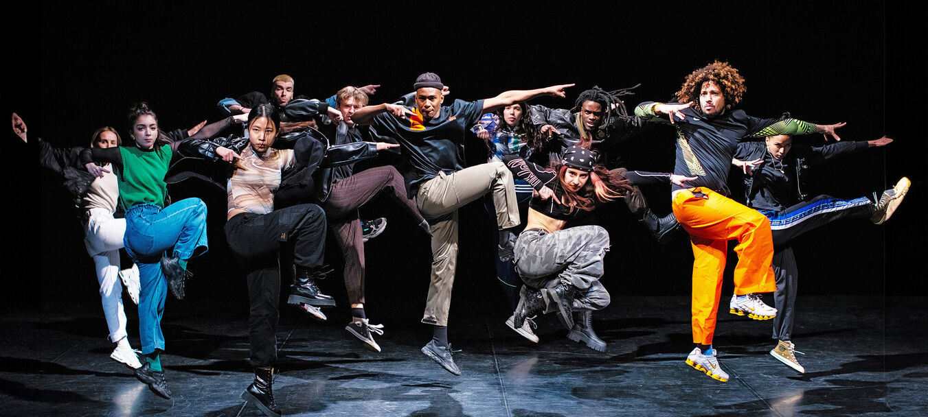 Rave Lucid | Rave Lucid | Laura Defretin – Brandon Masele – Cie Mazelfreten | Danse électro | Spectacle accessible aux personnes sourdes ou malentendantes | Laura Defretin –  Brandon Masele – C<sup>ie</sup> Mazelfreten