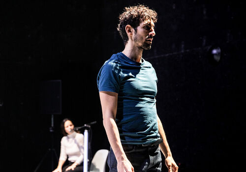 Retour de la préfecture | Jessica Biermann – Grunstein  Sophie Lagier – Acetone Cie | Théâtre | à partir de 14 ans