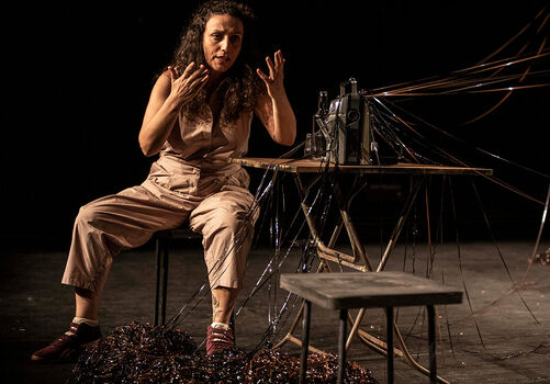 Silence, ça tourne | Chrystèle Khodr – Nadim Deaibes - Riksteatern - Théâtre national itinérant de Suède - Théâtre des 13 vents - CDN Montpellier | Théâtre | Dans le cadre de la biennale des Arts de la Scène en Méditerranée