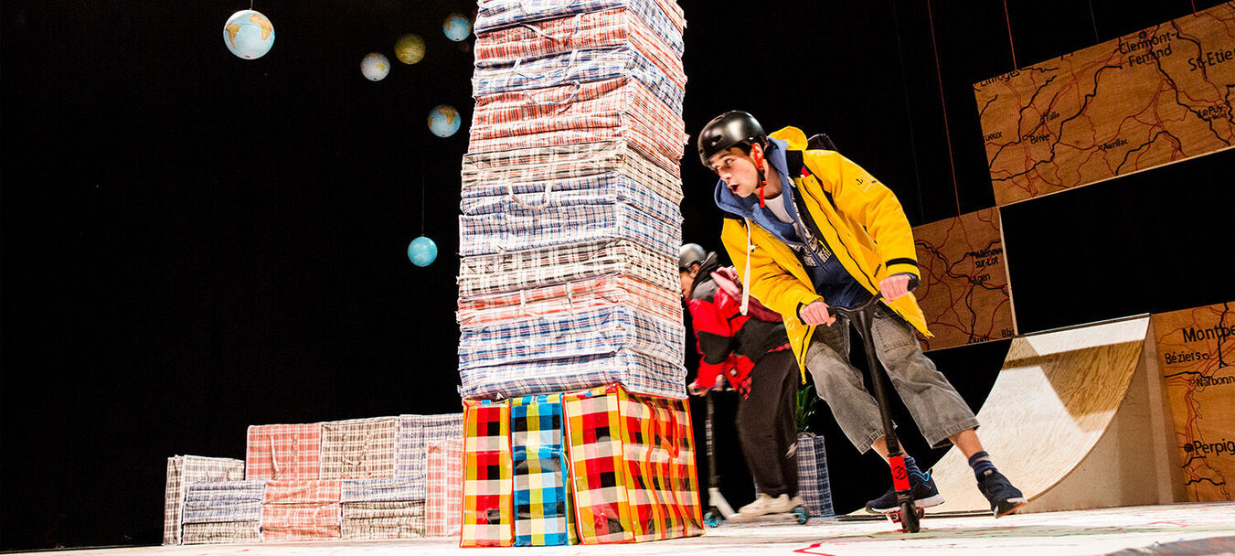 Arthur et Ibrahim | Théâtre |  Arthur et Ibrahim - Amine Adjina – La Compagnie du Double | à partir de 9 ans | Amine Adjina – La Compagnie du Double