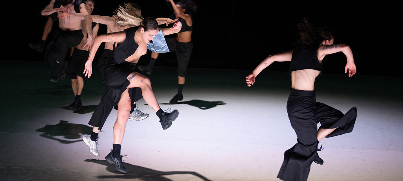 FUGACES | Danse | Fugaces - Aina alegre - Centre Chorégraphique National de Grenoble & Studio Fictif  | Temps fort Alors on danse ! | Spectacle accessible aux personnes sourdes ou malentendantes | Aina Alegre – Centre chorégraphique national de Grenoble & Studio Fictif